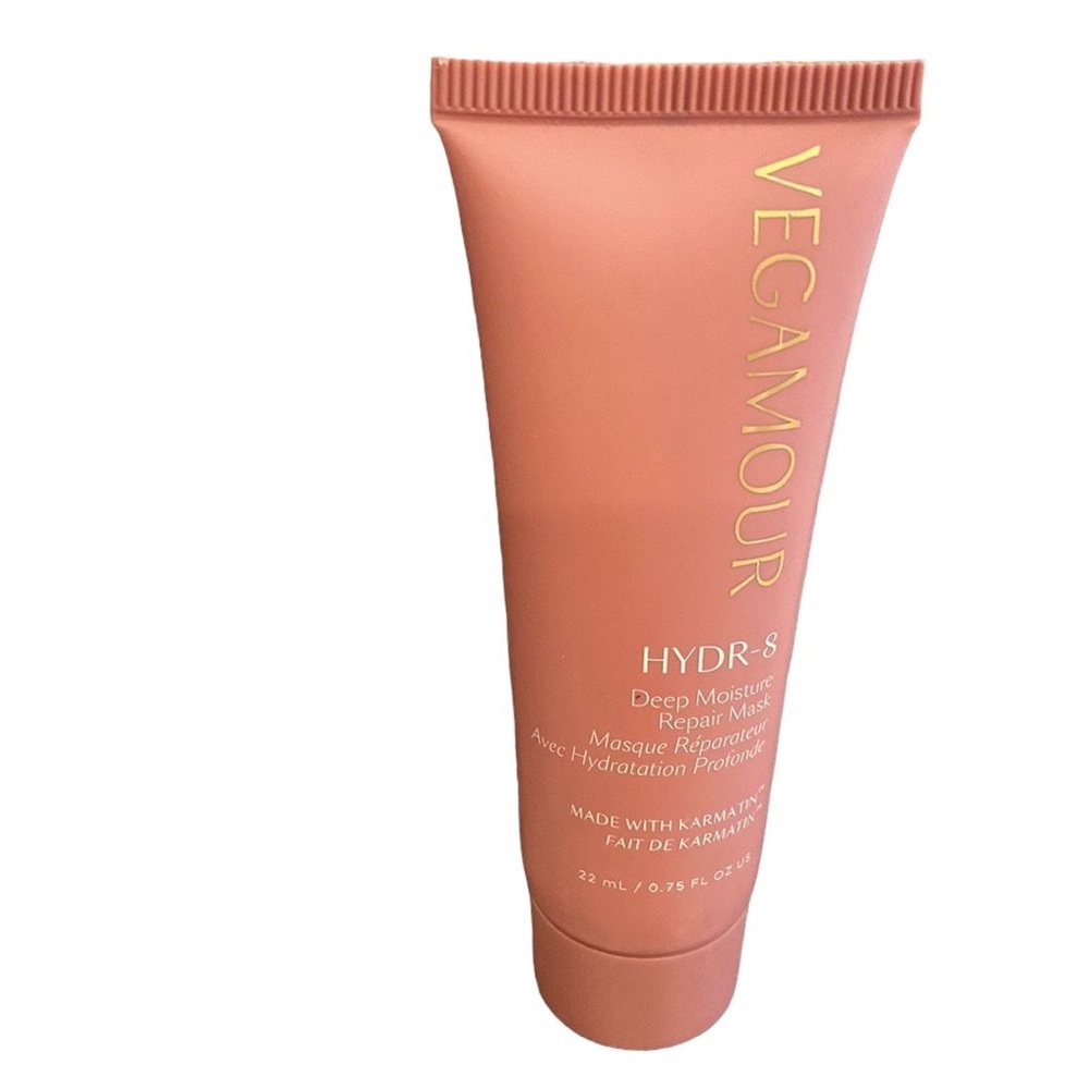 22 mL/ 0.75 oz Vegamour hair mask
